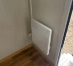 Cabine sanitaire WC et douche avec chauffe-eau et fenêtre basculante – Bild 3