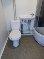 Cabine sanitaire WC et douche avec chauffe-eau et fenêtre basculante – Bild 5