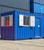 6 Meter langer, als Büro ausgestatteter Container mit Küche und Toilette