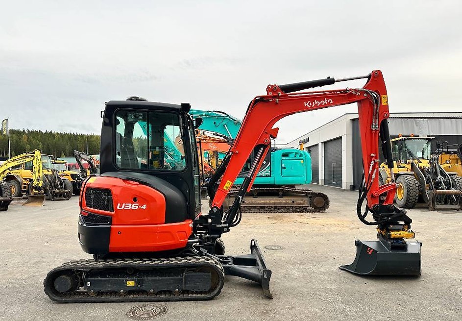 Kubota-U36-4-1 Kubota U36-4 | 3 Löffel inklusive | 3,5 t Minibagger – Bild 1